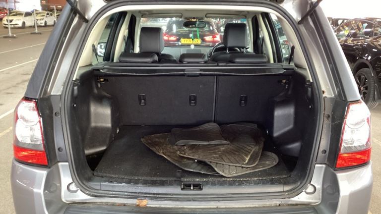 2011 Land Rover Freelander 2.2 SD4 HSE 5dr Auto ESTATE Diesel Automatic