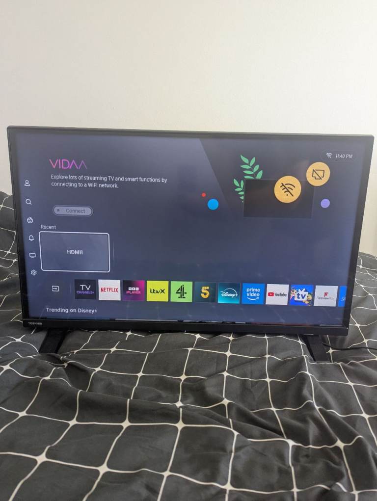 Toshiba 32 Inch Smart HD Ready DLED Freeview TV