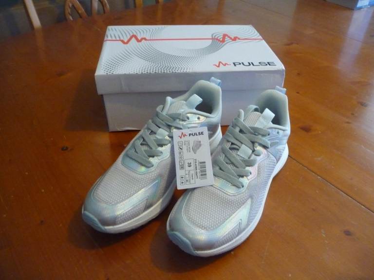 PULSE Trainers – Brand New with Tags - Size 5.5 to 6 - European Sizing 39.