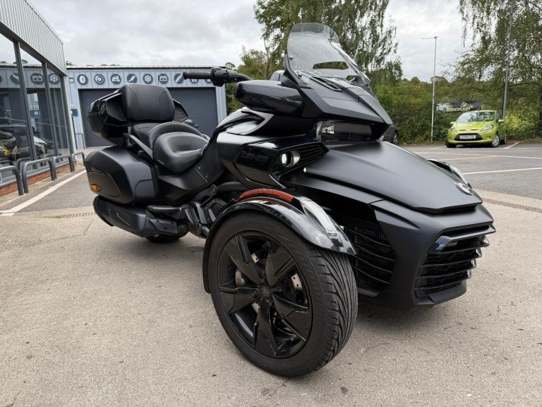 2022 Can-Am Spyder F3 Limited 1330cc 6 speed semi automatic trike