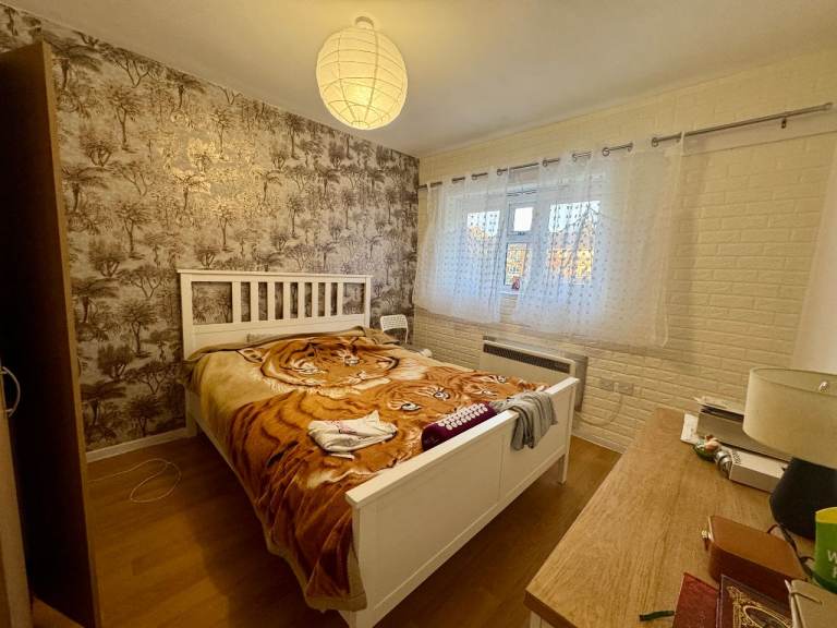 2 Bedroom Flat to Rent - Alexandra Avenue, Rayners Lane South Harrow  HA2 9DX 