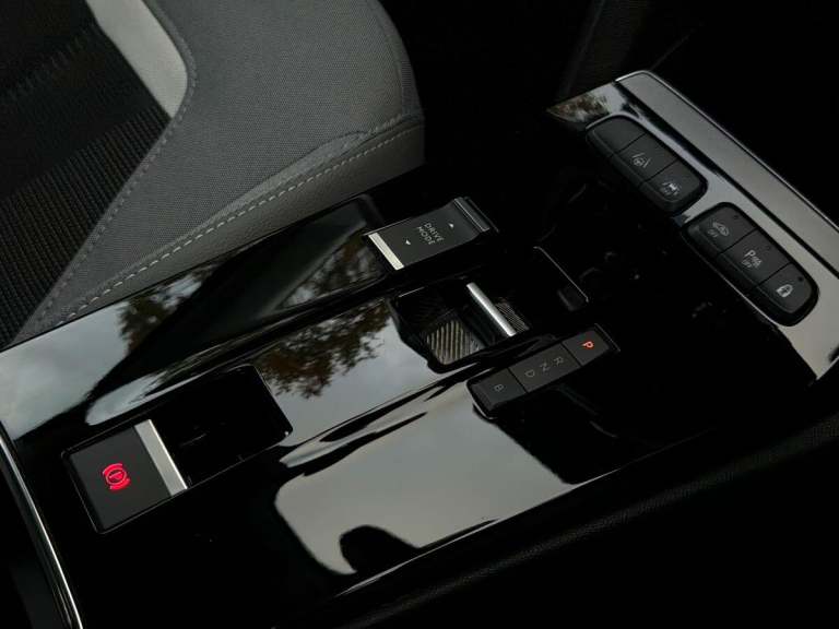 2022 Vauxhall Mokka Electric 50kWh Elite Premium SUV 5dr Electric Auto (136 ps) HATCHBACK Electri...