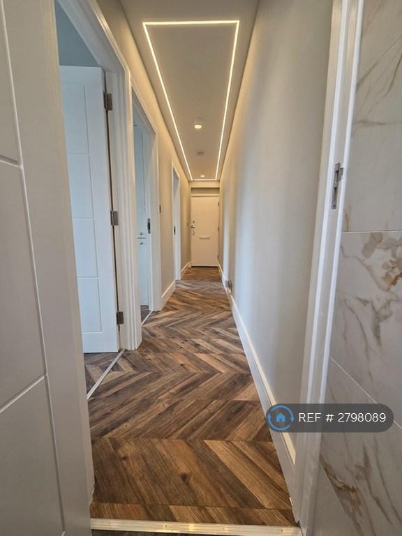 2 bedroom flat in Hodder Drive, Greenford, UB6 (2 bed) (#2798089)