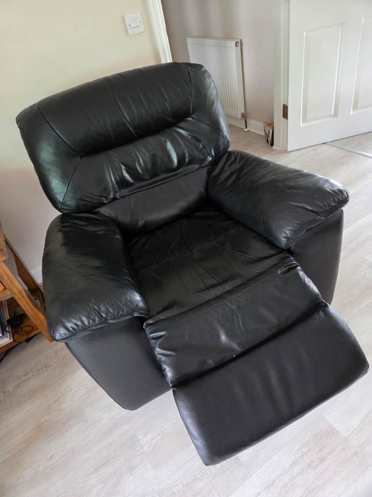 Comfy leather recliner chairs