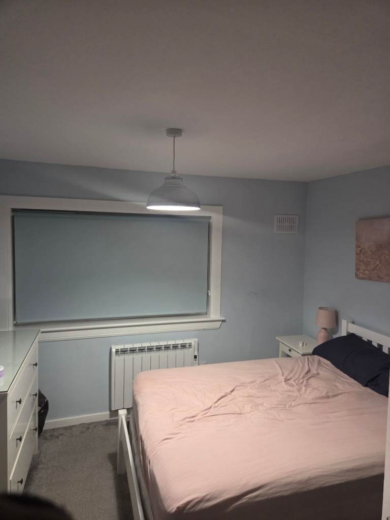 Double Bedroom available in a two-bedroom flat in Oxgangs 