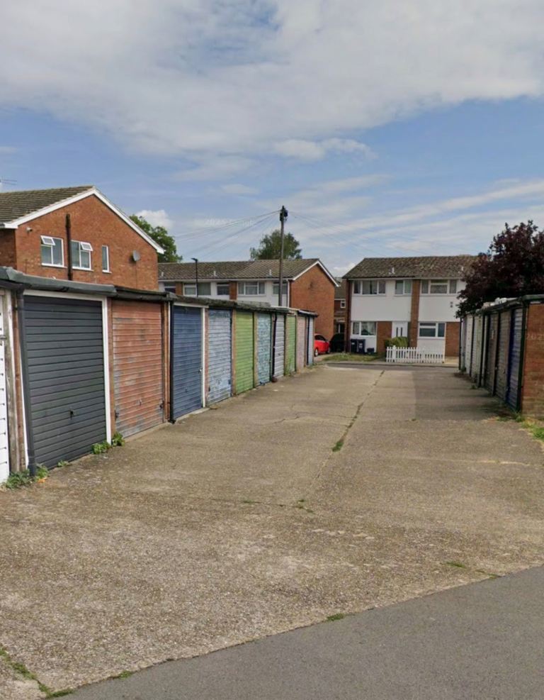 Garage to Rent – TW14 (Near Hatton Cross / Heathrow)