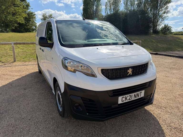 2021 Peugeot Expert 2.0 BlueHDi 1400 Professional Standard Panel Van MWB Euro 6 (s/s) 6dr Panel V...