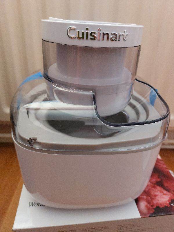 Cuisinart brand new solo scoops icecream maker 