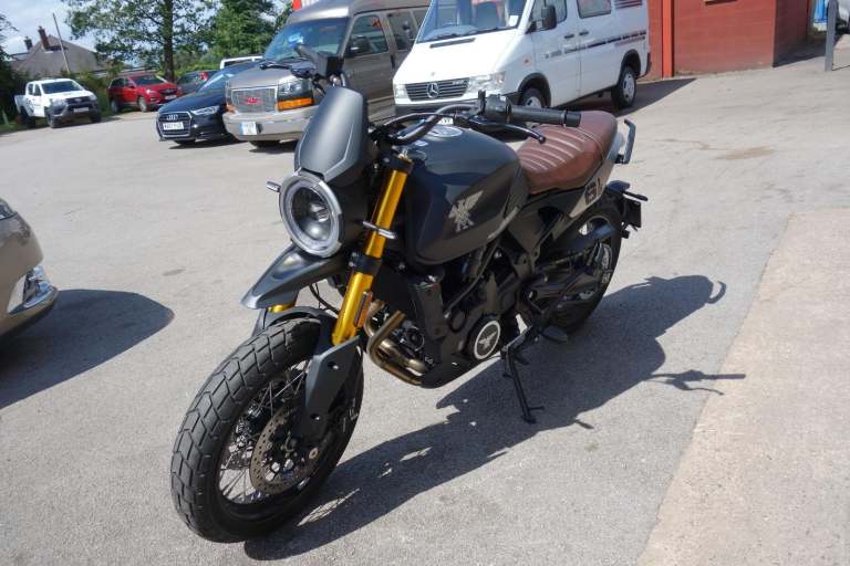 Moto Morini Seiemmezzo Scrambler 2025