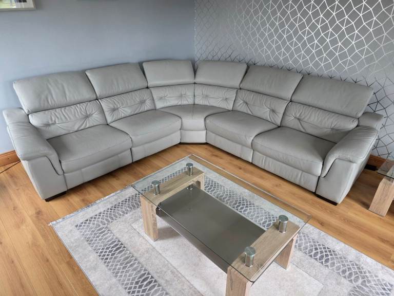 Sofa in excellent condition