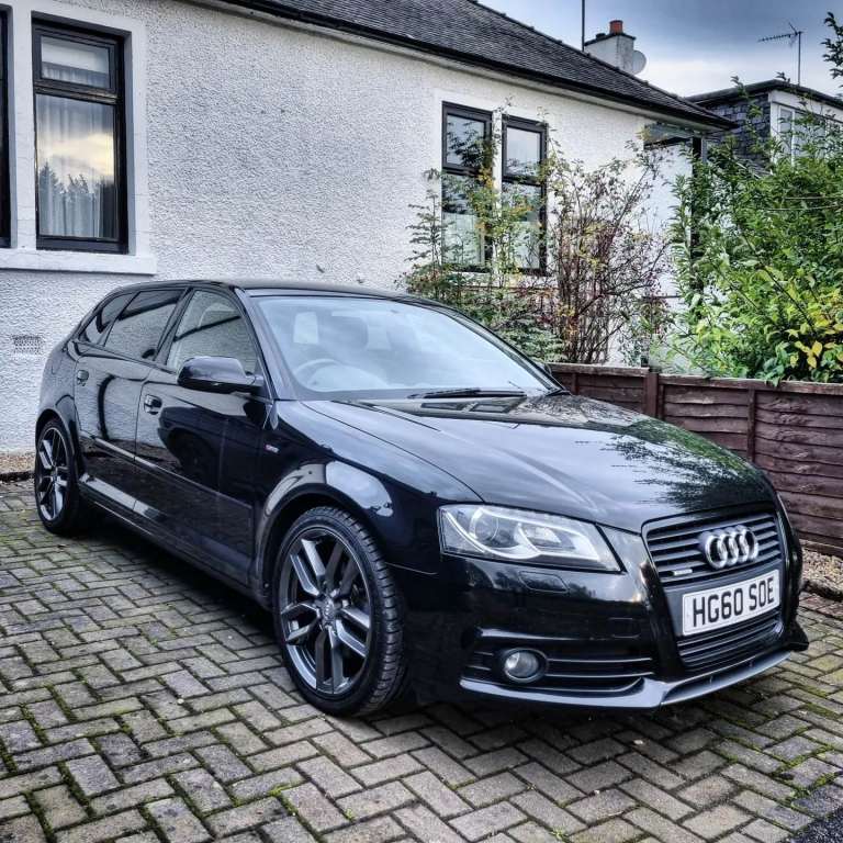 Audi A3 S line Black Edition 2.0 TDI Quattro
