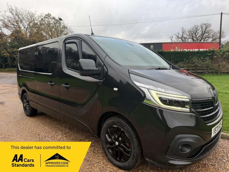 2021 Renault Trafic 2.0 dCi ENERGY 30 Black Edition Crew Van EDC LWB Euro 6 (s/s) 6dr WINDOW VAN ...
