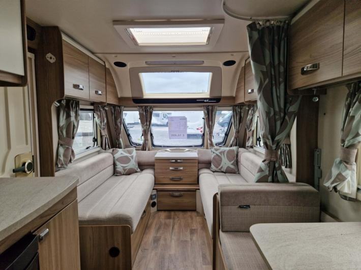 2017 Sprite Quattro FB Used Caravan
