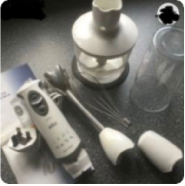 Hand blender with accessories