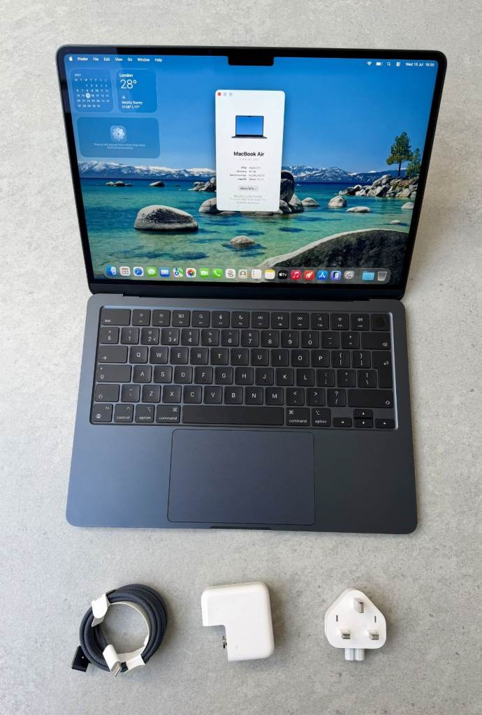 Apple MacBook Air 13 inch 256GB SSD 16GB RAM M3 Chip Midnight - 1 Year Warranty
