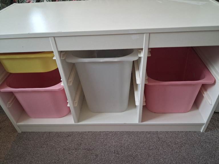 Kids storage unit