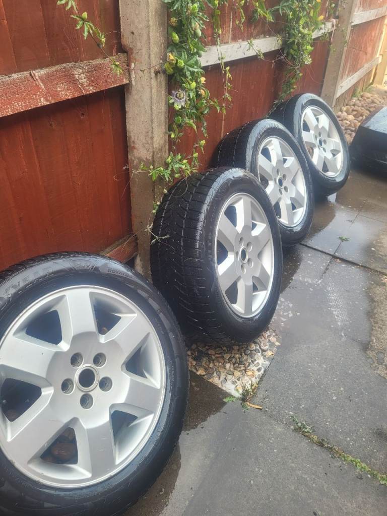 Range Rover Discovery 3/4  18 inch Wheels+ Rims