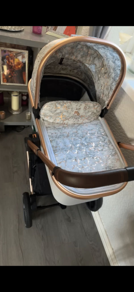 My babiie travel system 