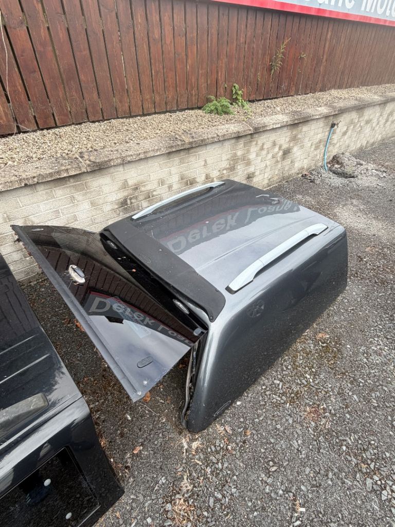 Toyota hilux canopy 