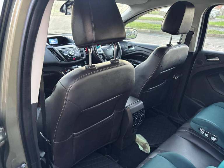 2014 Ford Kuga 2.0TDCi Titanium  AWD Powershift - Automatic