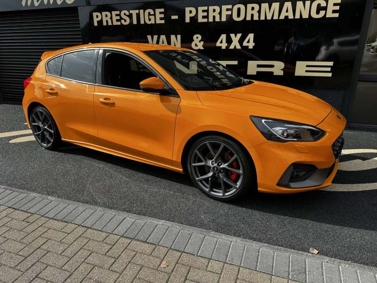 FORD FOCUS 2.3 T EcoBoost ST Orange Manual Petrol 2019