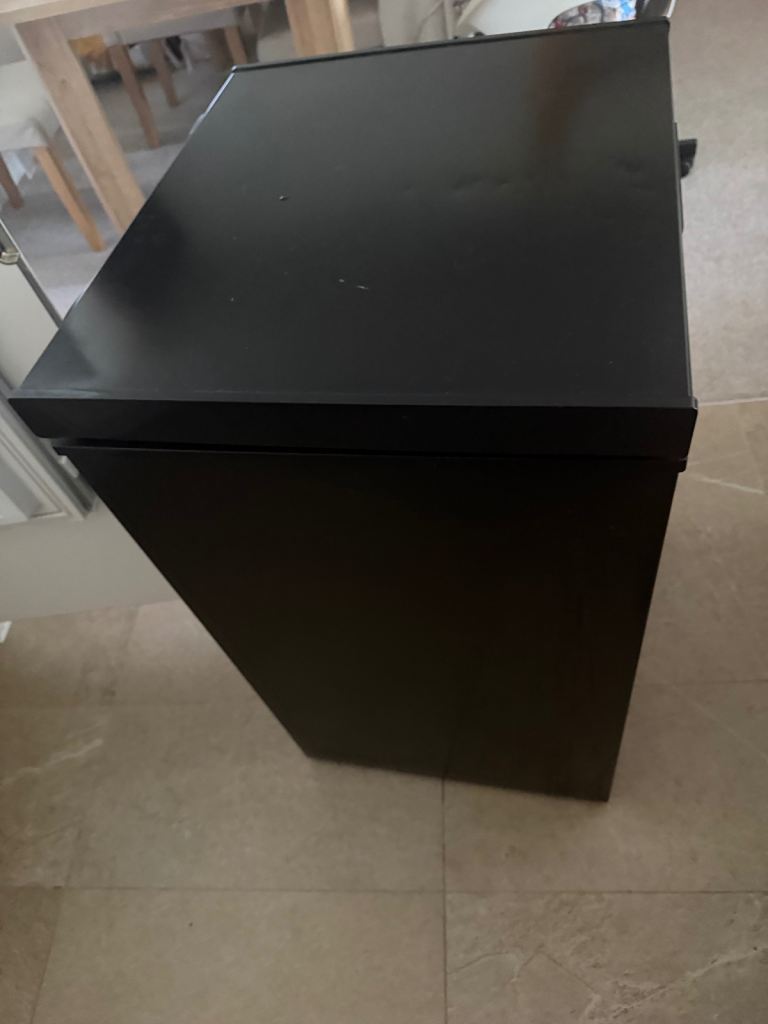 Black Chest Freezer – Good Condition, Fully Working