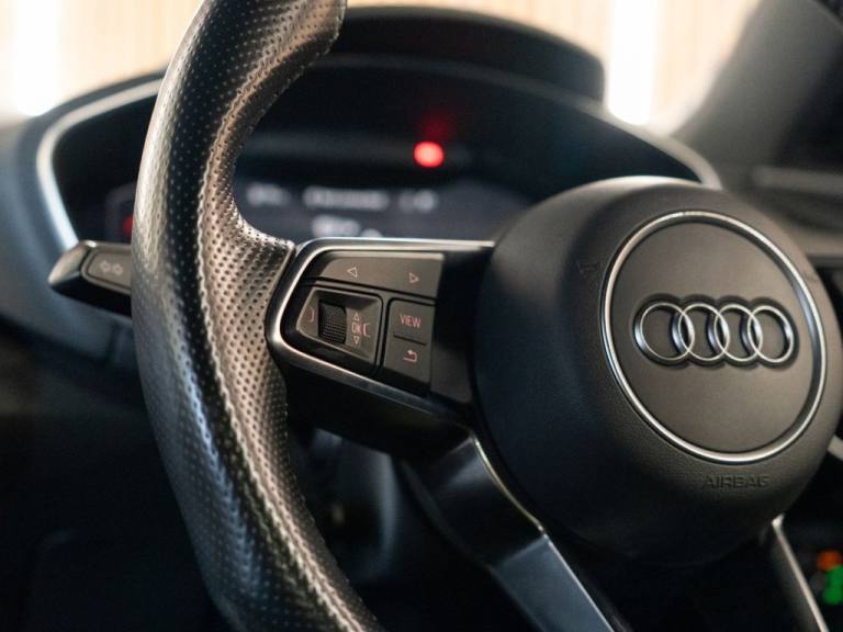 2017 Audi TT 1.8 TFSI Black Edition Coupe 3dr Petrol Manual Euro 6 (s/s) (180 ps) Coupe Petrol Ma...