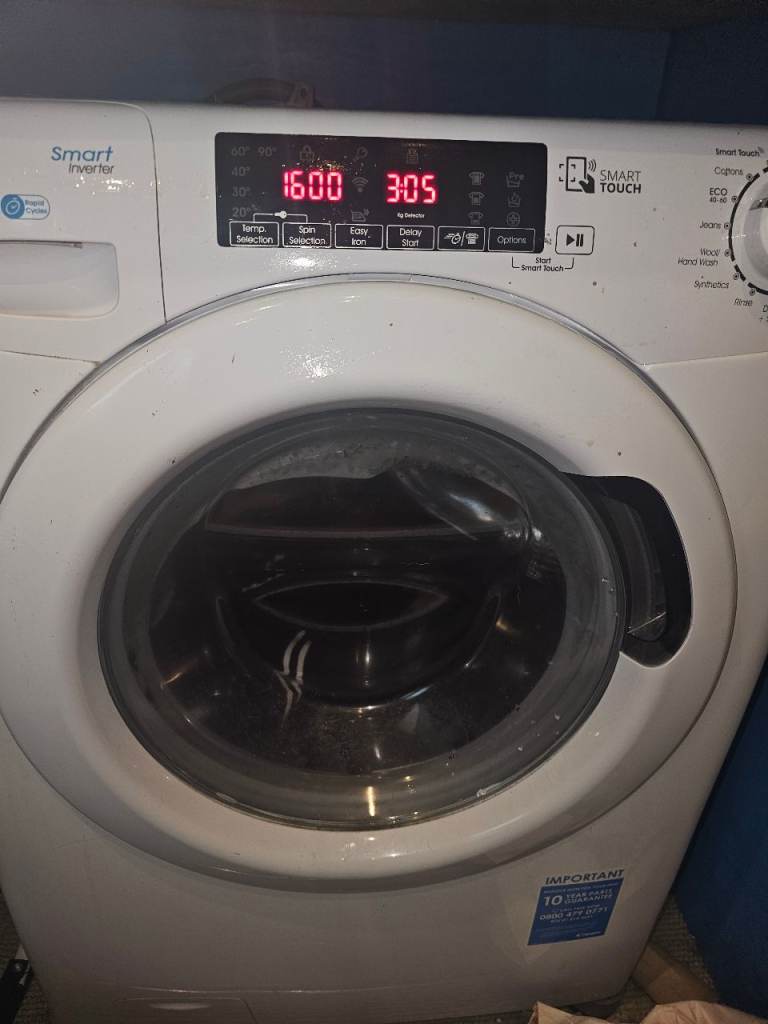 Candy Smart Touch Washing Machine 1600 spin– White, Good Condition