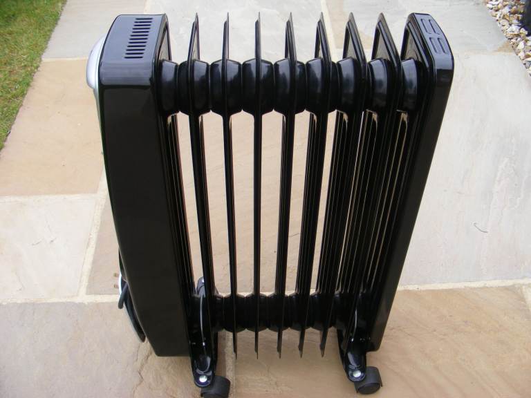 Electric Portable Radiator. oil filled.