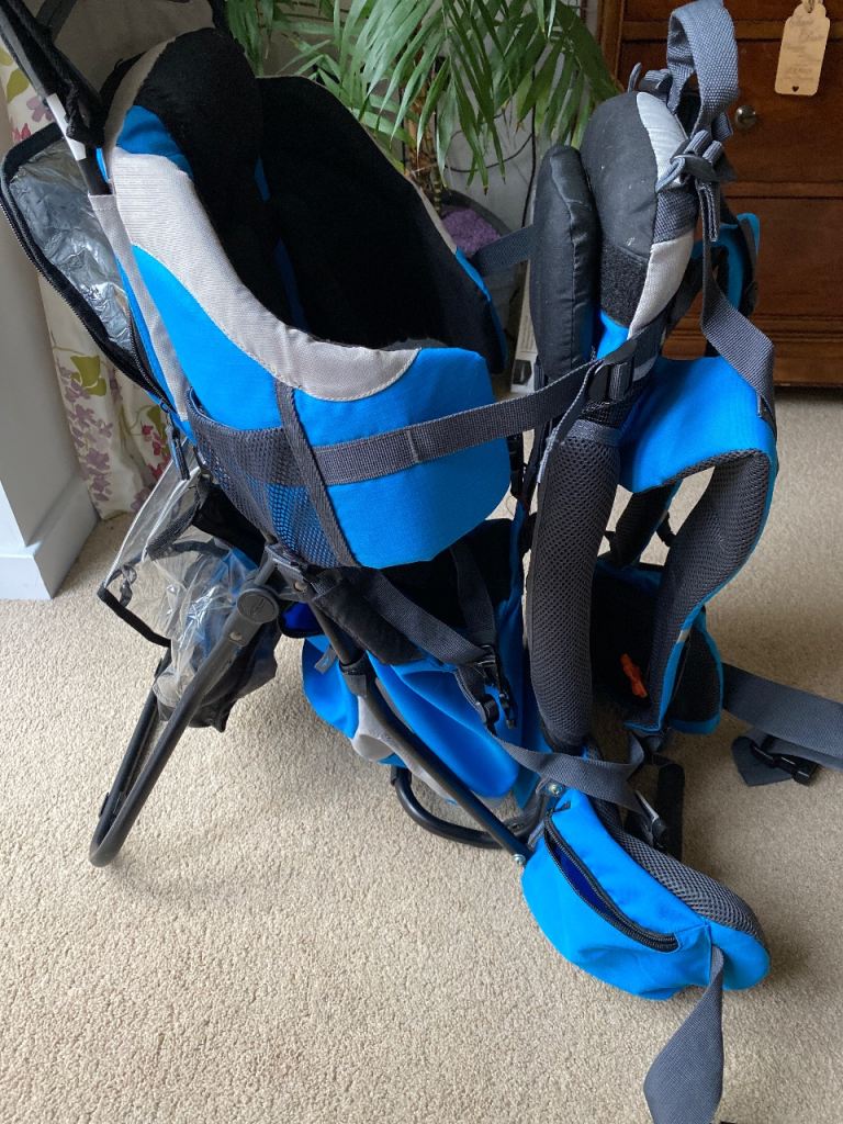 Baby hiking carrier