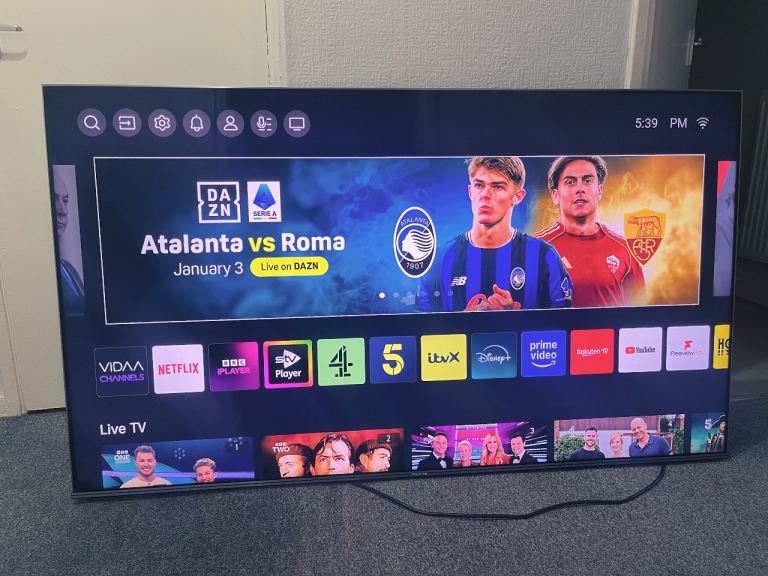Hisense 65” QLED 4K UHD Smart TV in Great Condition