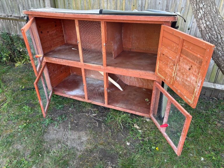 Rabbit house £50