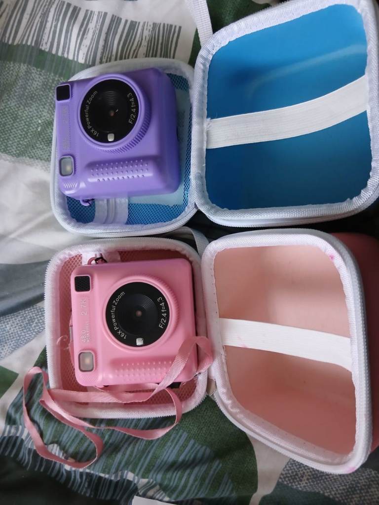 Kids instant cameras x 2