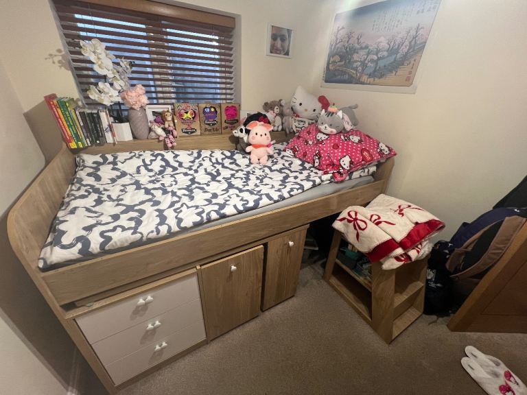 Habitat Ultimate Storage Mid Sleeper Bed Frame +mattress – Beech, Good Condition