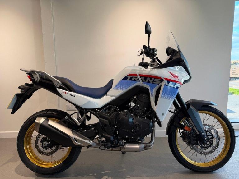 2025 HONDA XL750 TRANSALP, '25 Plate with just 309 miles
