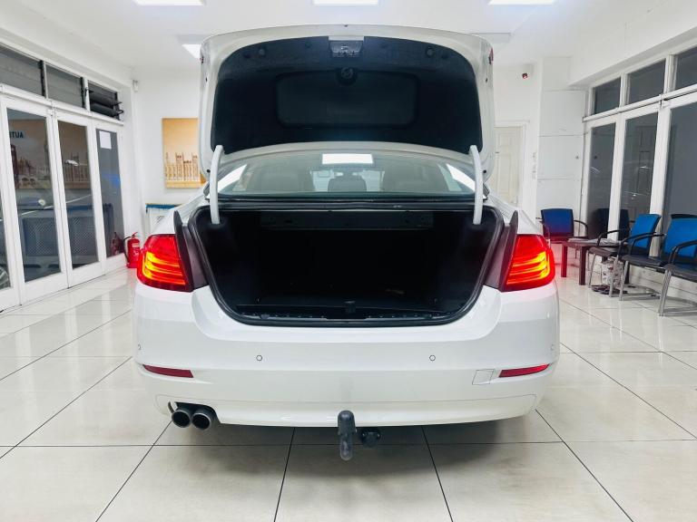 2015 BMW 5 Series 520d [190] SE 4dr Step Auto SALOON DIESEL Automatic