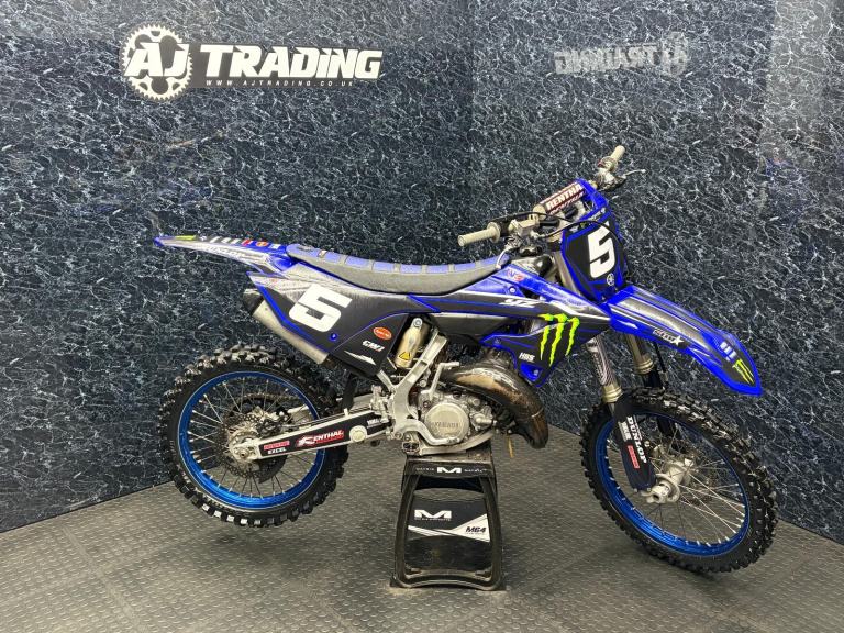 Yamaha YZ 125 2023 ( MX / MOTOCROSS / ENDURO ) @ AJ TRADING