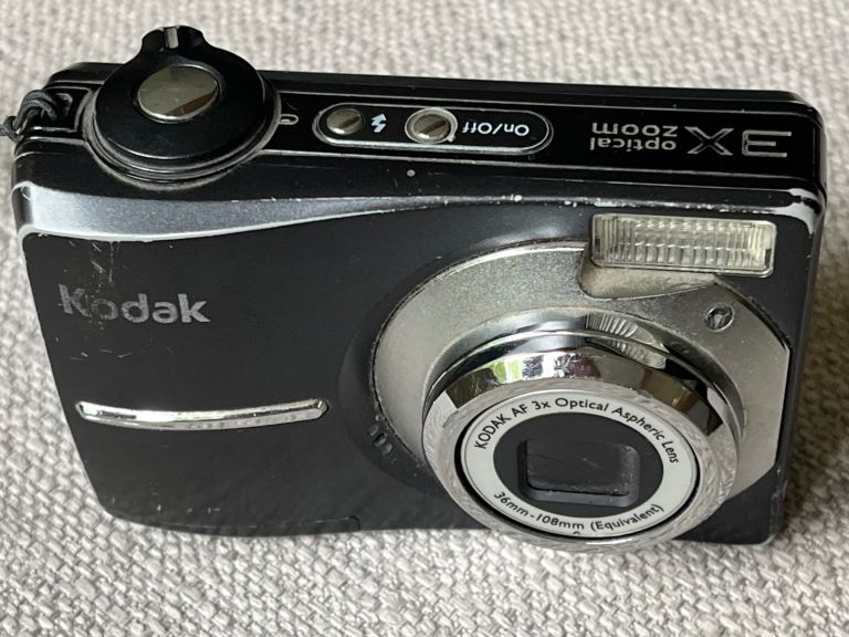 Kodak EasyShare C613 6.2MP Digital Camera – Untested | For Parts or Repair