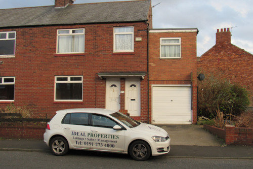 3 Bedroom upper Floor Flat, Irthing Avenue, Walker, Newcastle Upon Tyne, NE6 2TQ
