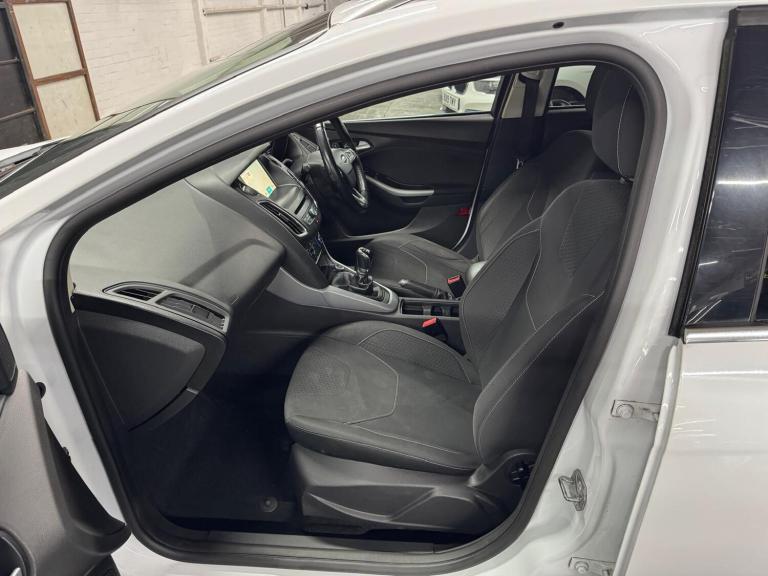 2017 Ford Focus 1.0 EcoBoost Zetec Edition 5dr ESTATE PETROL Manual