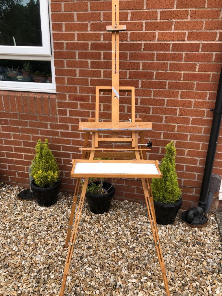 VGC Wooden Artist Easel - Adjustable