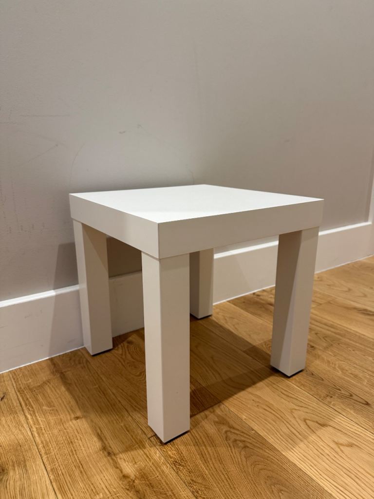 Side table night stand 