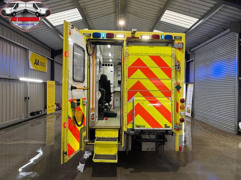 2016 Mercedes-Benz Sprinter 519 CDI MWB Automatic Ex-NHS Ambulance Service + VAT NA DIESEL Automatic