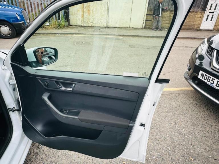 2020 Skoda Fabia 1.0 TSI SE 5dr HATCHBACK Petrol Manual