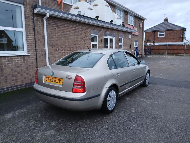 Skoda superb 1.9tdi pd130 Automatic mot till june 2026