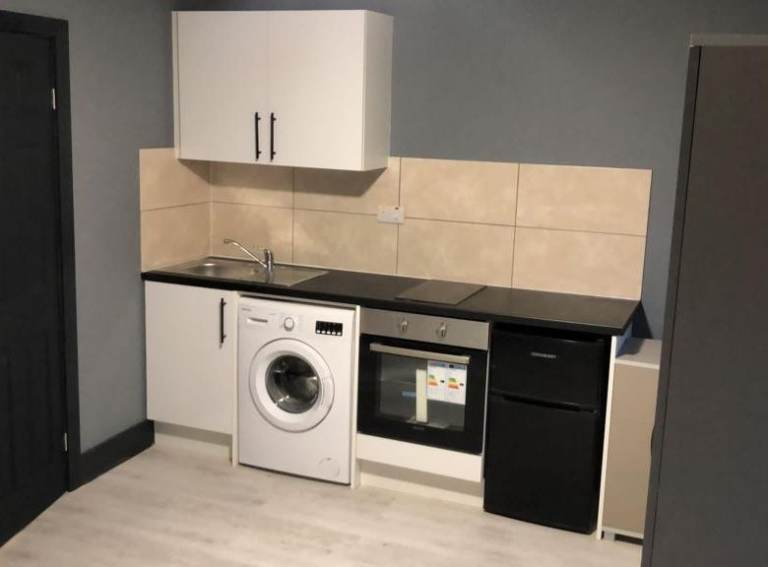 Studio flat to rent in Berkshire, Maidenhead, SL6 8AY