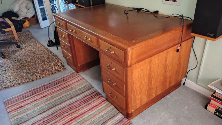 Solid Wood Office Desk with 9 Drawers – Good Condition