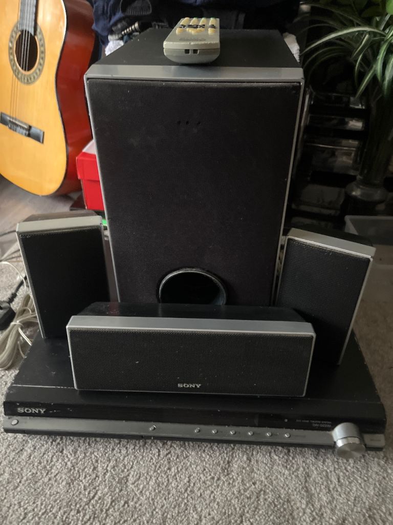 Dvd player and speakers