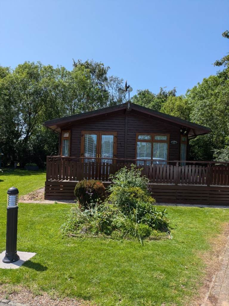 HIGH FARM ROUTH-LODGE FOR SALE M