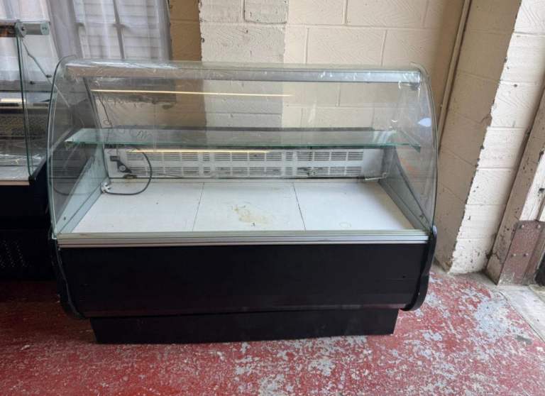 Commercial displays fridge 1.5 cms cafe shop restaurant takeaway 